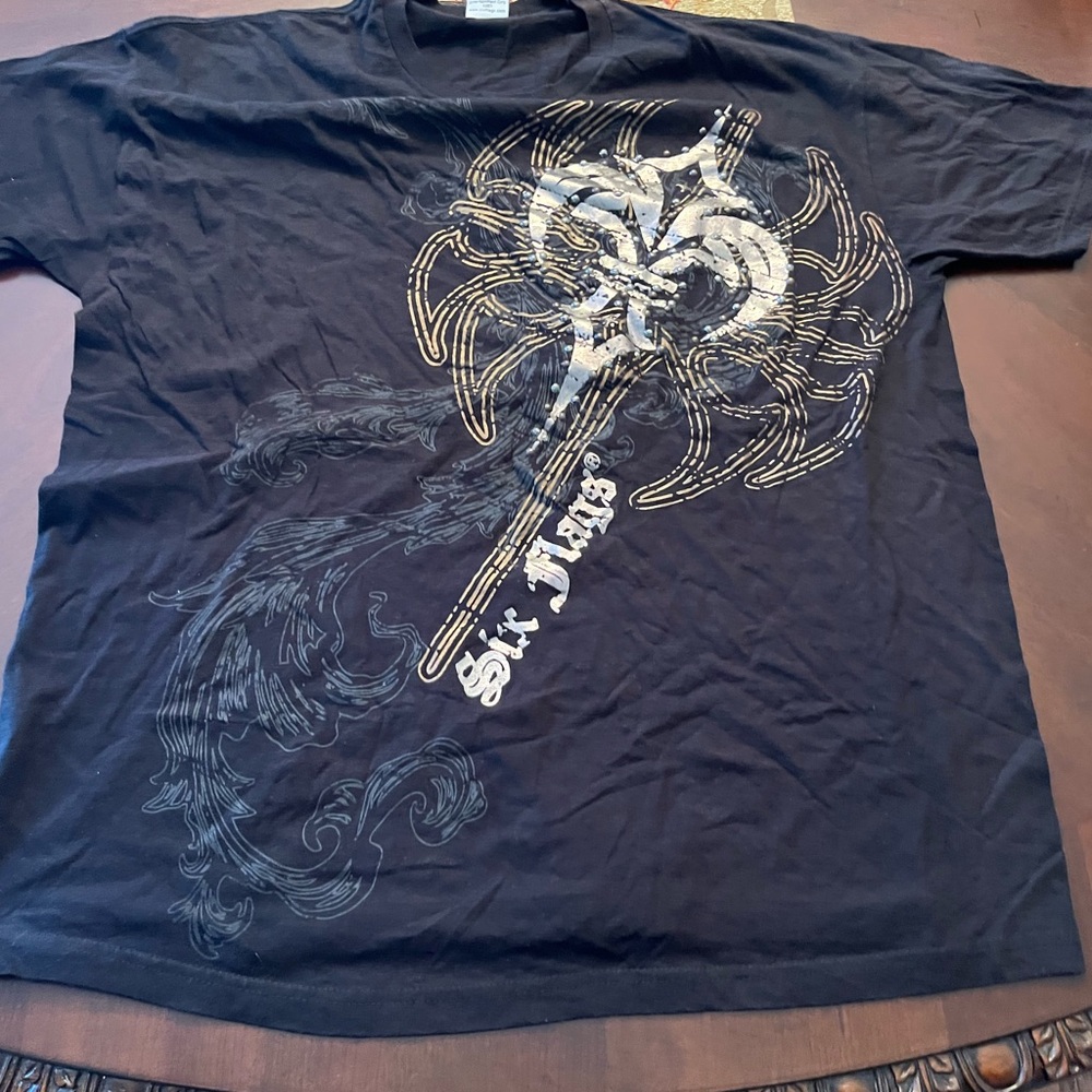 NEW Six Flags t-shirt NWOT